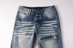 AMIRI Jeans A8926