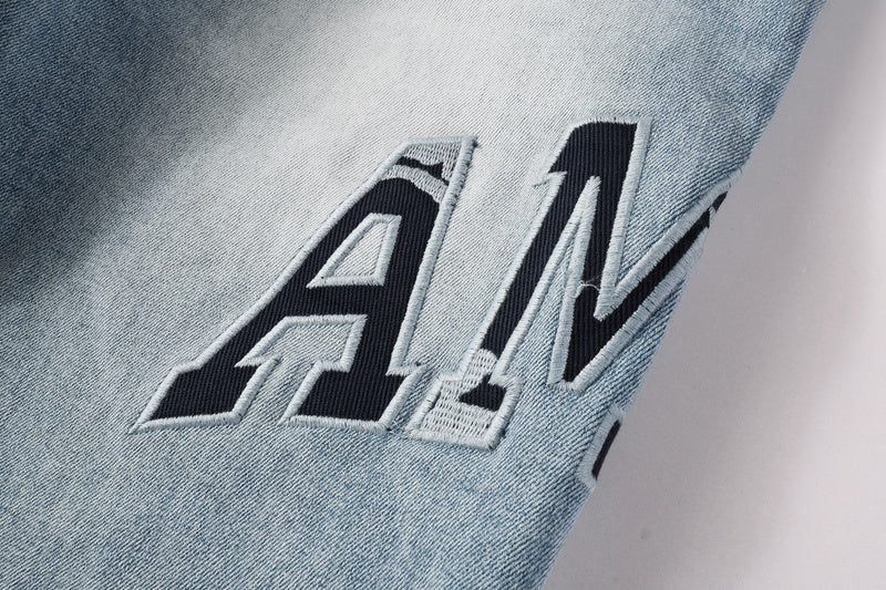 AMIRI Jeans A8920